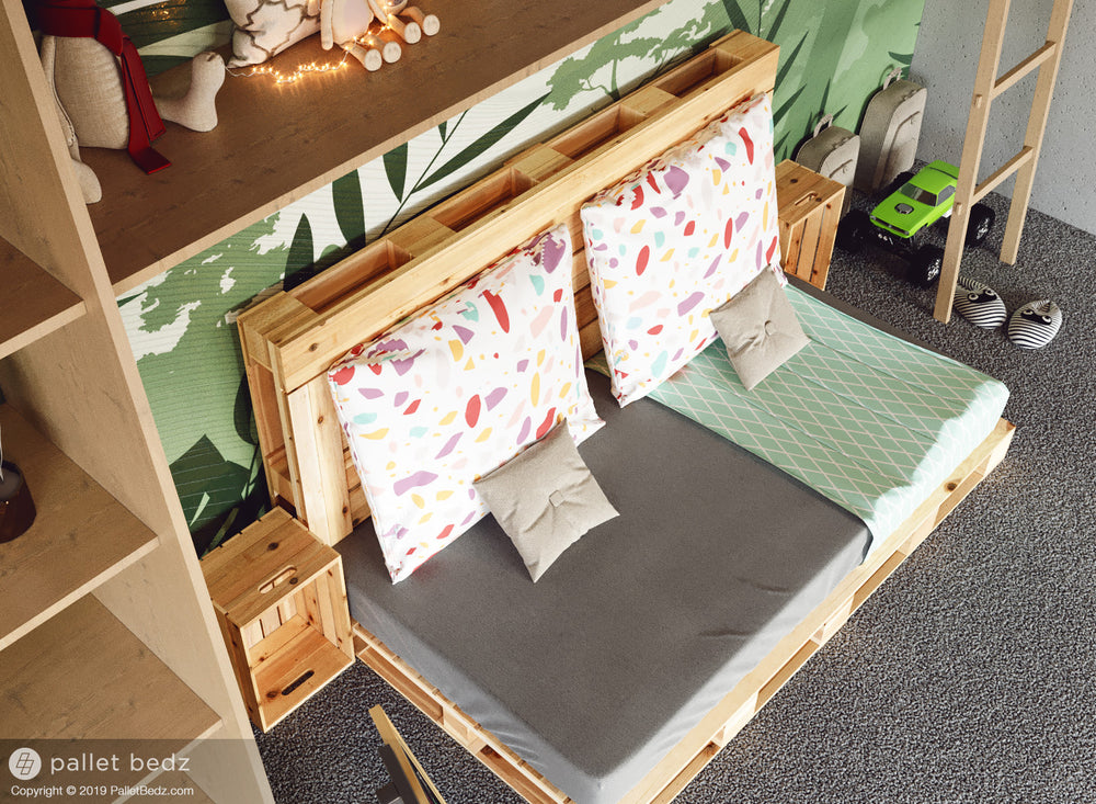 Pallet Bed Daybed Version by Pallet Bedz Co.